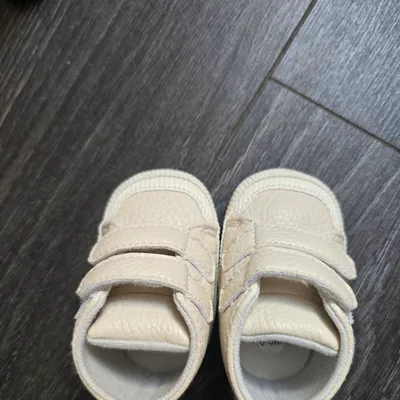 Baskets bébé fille 